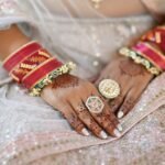 Bridal Bangles: Shaadi ke Liye Perfect Chudiyaan Kaise Choose Kare
