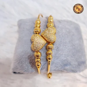 gold-cz-diamond-heart-bracelet-set-textured-gold-bead-cz-heart-centerpiece-romantic-bracelet-gifting-everyday-wear-wholesale-bracelets