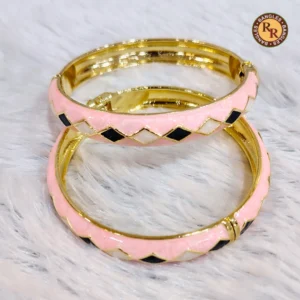 blush-pink-meenakari-bangle-set-black-white-diamond-scallop-pattern-gold-base-contemporary-jaipur-meenakari-bangles-festive-fusion-ethnic-wear-wholesale-bangles
